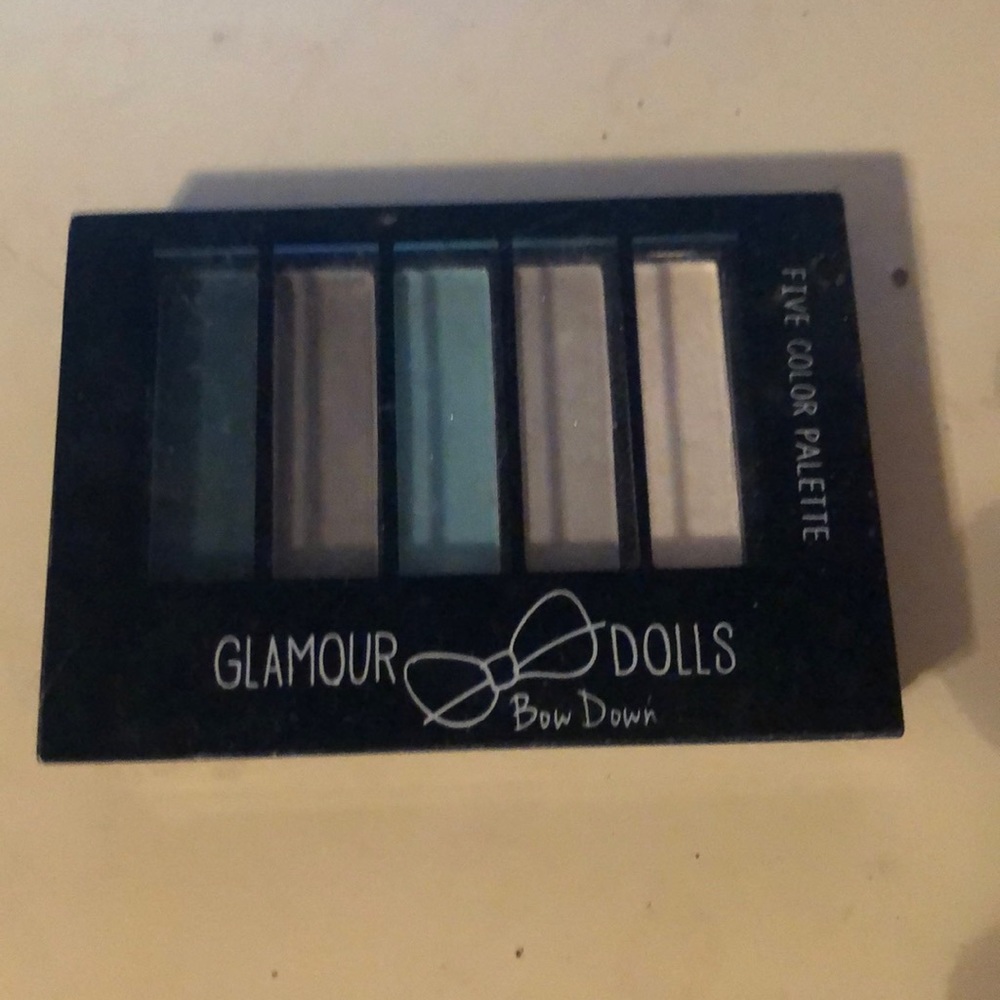 Compact eyeshadow palette🔵